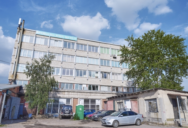 Деловой центр Возрождения 42